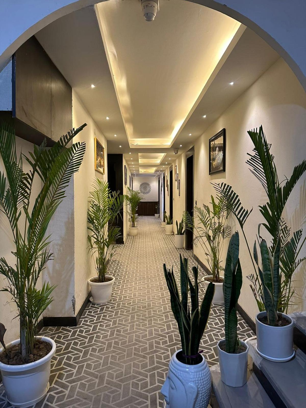 Hotel Kritika 大诺伊达 外观 照片