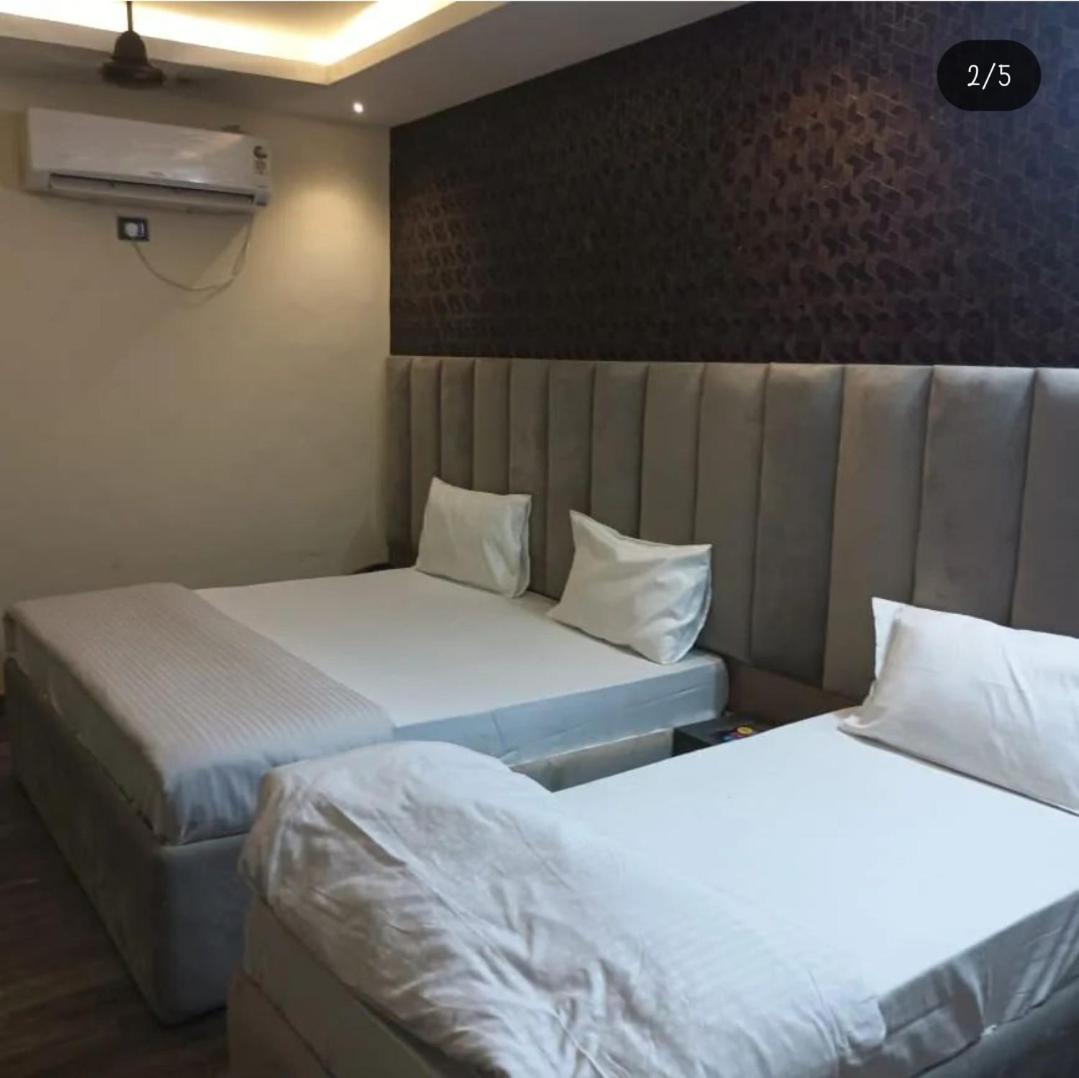Hotel Kritika 大诺伊达 外观 照片